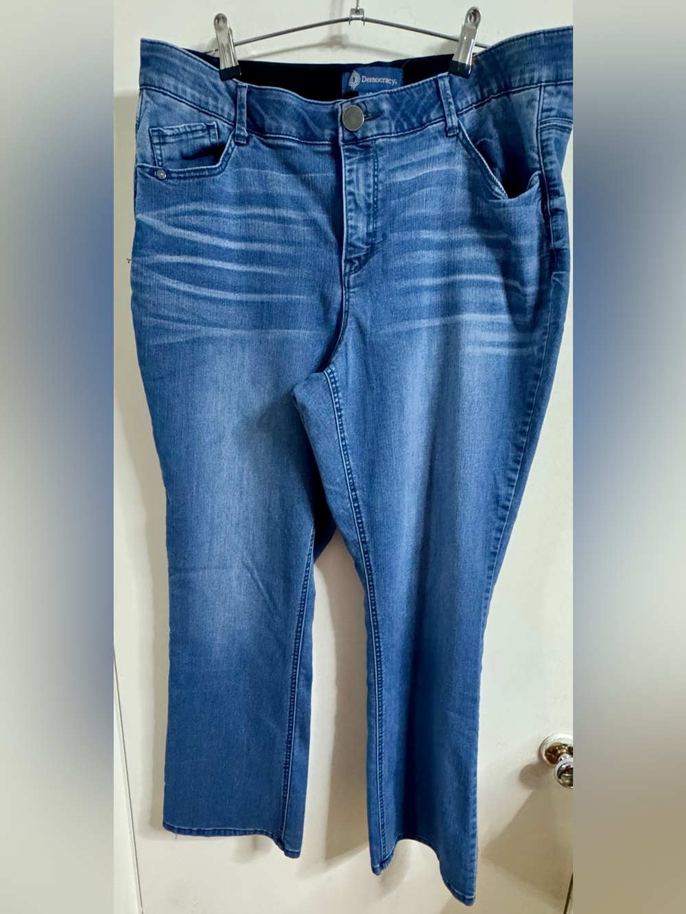 Democracy Women's Straight Leg Medium Blue Jeans